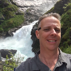 Meet your Posher, Aaron